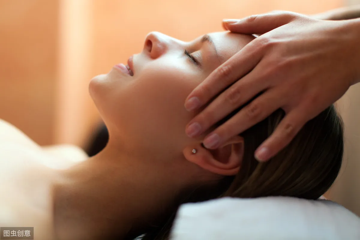 90min Scalp Treatment and Foot Care